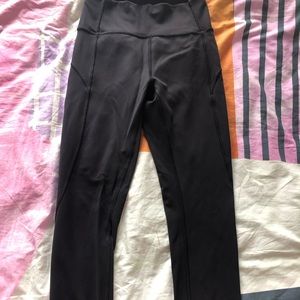 Lululemon  7/8 in movement leggings
